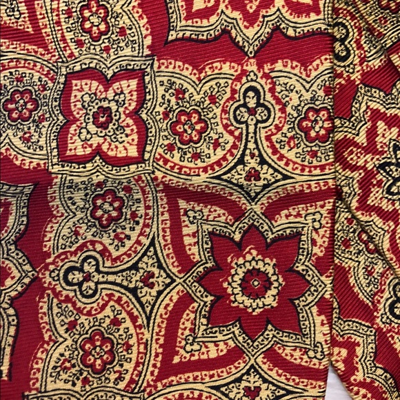 Vintage Christian Dior All Silk Neck Tie - Red & Gold Print - Picture 2 of 3